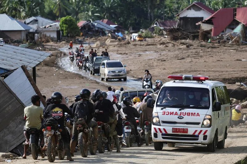 印尼洪灾遇难者仍在增加 已逼近600人印度尼西亚洪灾遇难人数增至593人