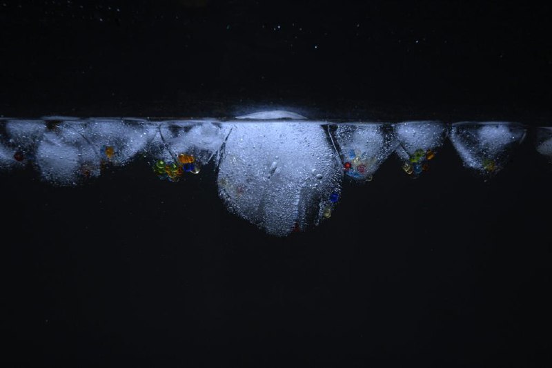 新型环保塑料可被深海微生物降解常规塑料降解可能需要长达数十年