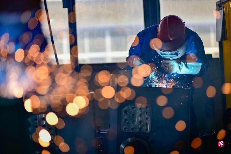 10月财新中国制造业PMI重回扩张财新中国制造业采购经理指数（PMI）在10月止跌回升，重回扩张区间