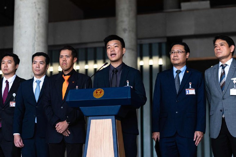 泰国代首相着手解散国会 为提前大选铺路在泰国在野的国会最大党人民党星期三（9月3日）宣布支持泰自豪党党魁阿努廷成为下一任首相后，泰国代首相蓬探已着手解散国会，为提前举行大选铺平道路