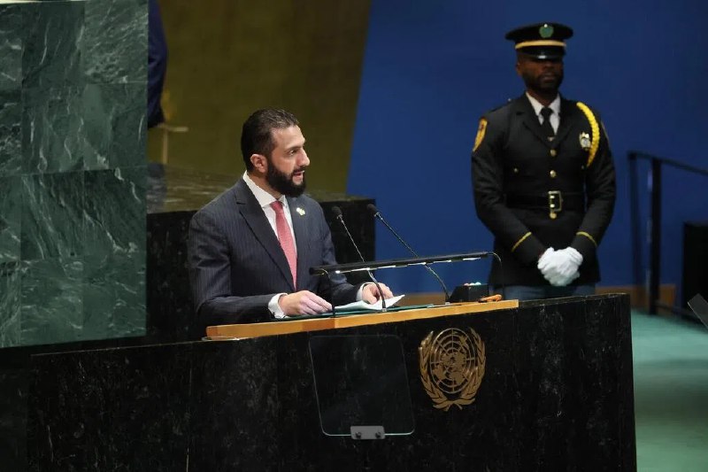 美国解除对叙利亚总统沙拉制裁美国星期五（11月7日）解除对叙利亚总统沙拉和内政部长哈塔卜的制裁