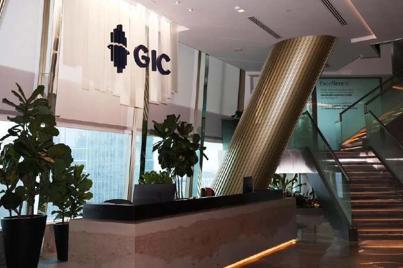 GIC在美国起诉蔚来 提出虚增收入指控新加坡政府投资公司（GIC）在美国一家法院起诉蔚来，指控这家中国电动汽车制造商及其高管虚增收入、违反证券法