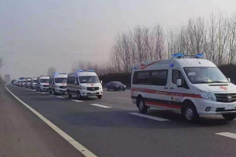 下午察：中国民营救护车天价转运的罗生门一趟从江西到上海、近800公里路程的救护车转运竟要价近3万元（人民币，下同，约5300新元）