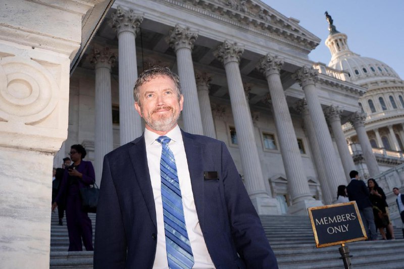 政府停摆在即 美国会众议院通过短期支出法案美国国会众议院通过一项短期支出法案，为联邦政府继续提供资金至今年9月，以避免部分联邦机构停摆