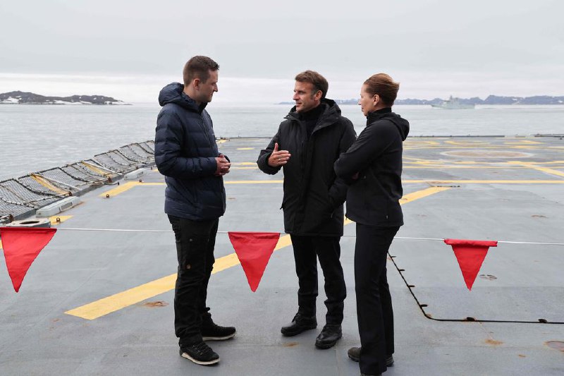 马克龙提出举行联合演习 加强格陵兰岛安全法国总统埃马克龙表明，法国愿意参与加强格陵兰岛安全的联合演习