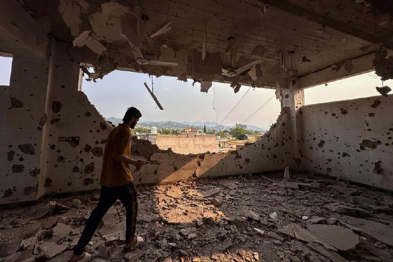 【印巴冲突】巴基斯坦：印度炮击致巴国五平民死亡巴基斯坦官员说，印度炮击导致巴控克什米尔地区五名平民死亡