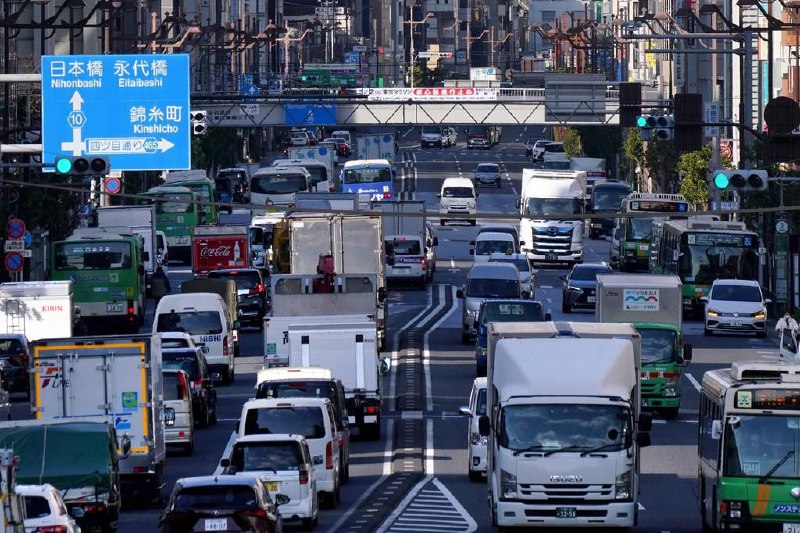 日本一季度实际GDP环比下降0.2%日本2025年第一季度实际国内生产总值（GDP）环比下降0.2%，按年率下降0.7%