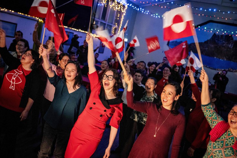 特朗普欲“收购”引关注 格陵兰议会选举反对党胜美国总统特朗普多次扬言要得到格陵兰岛引发关注，丹麦自治领地格陵兰岛日前举行自治议会选举，主张缓慢脱离丹麦的反对党民主党获得近三成选票，成为第一大党