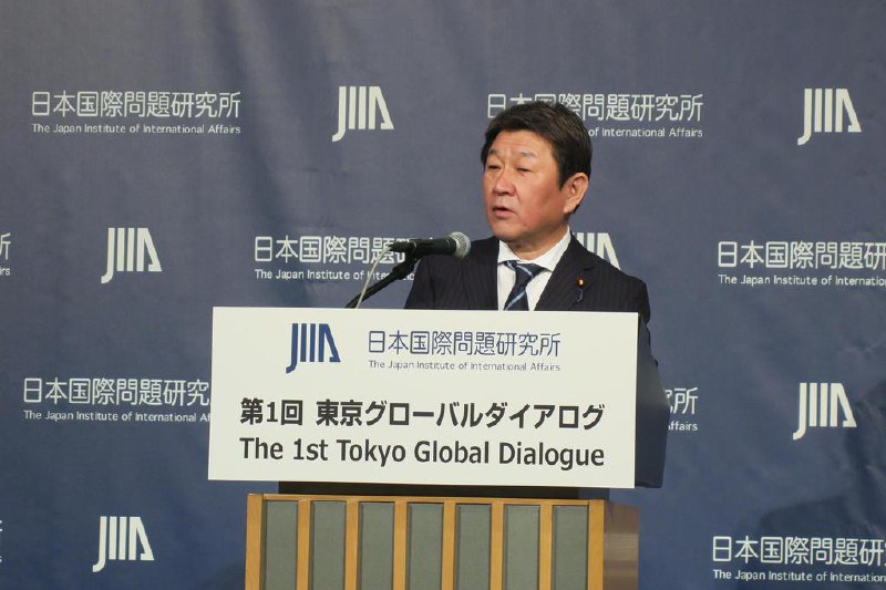 日本前外长茂木敏充宣布竞选自民党总裁日本前外交部长茂木敏充星期一（9月8日）宣布参加自民党总裁竞选