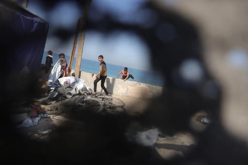 以色列对加沙发动新一轮空袭 卡塔尔警告局势恐升级加沙卫生部门说，以色列星期四（11月20日）发动的新一轮空袭造成四人死亡