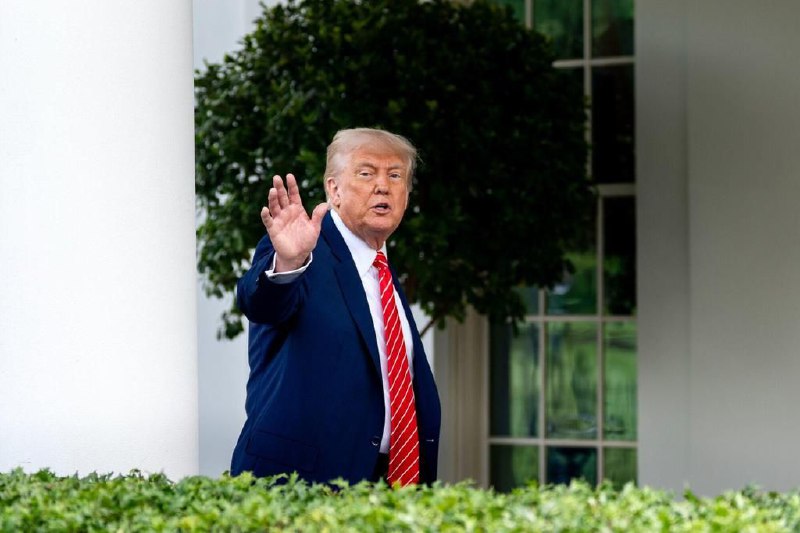 特朗普：美国出现首位教宗是美国的莫大荣幸美国总统特朗普称美国首位枢机主教当选天主教教宗，是美国的“莫大荣誉”