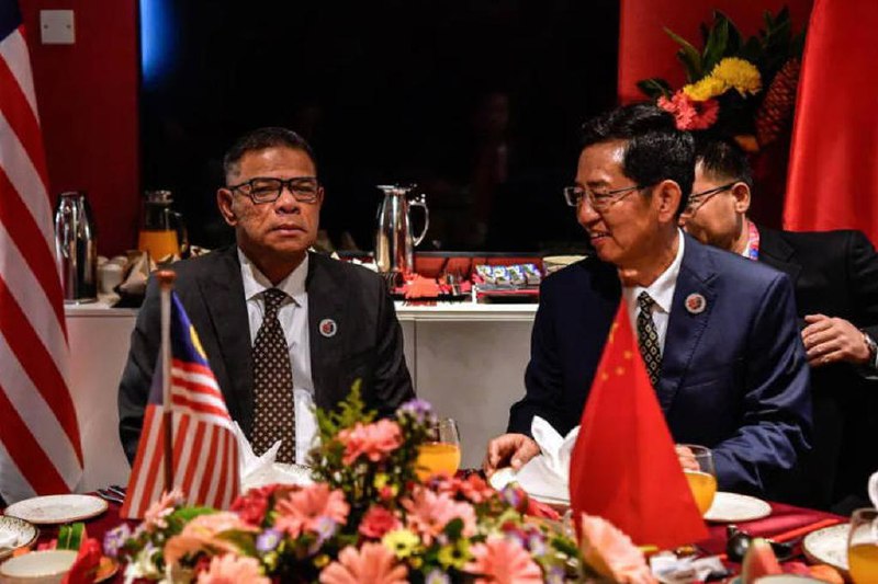 马国承诺续与中国合作打击跨国犯罪 维护区域和平马来西亚内政部长赛夫丁重申，马来西亚致力于加强与中国合作的承诺，以打击跨国犯罪尤其是诈骗，从而维护区域和平与稳定