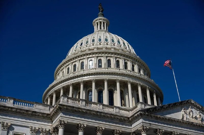 美联邦政府停摆 贝森特料日损150亿美元美国财政部长贝森特估计，联邦政府停摆将造成每日损失150亿美元（约194亿新元）