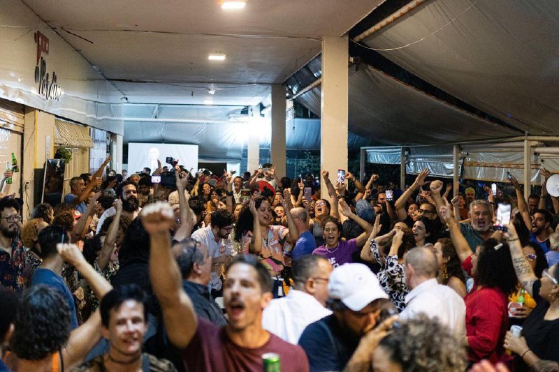 博索纳罗律师：将通过“包括国际层面”对判决提出上诉巴西前总统博索纳罗的律师团说，他们将对联邦最高法院就博索纳罗涉嫌策划政变案所做判决提出上诉