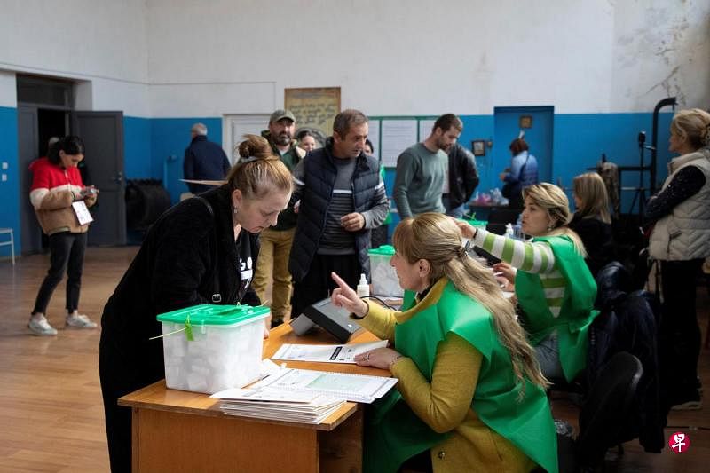 格鲁吉亚举行新一届议会选举格鲁吉亚举行新一届议会选举