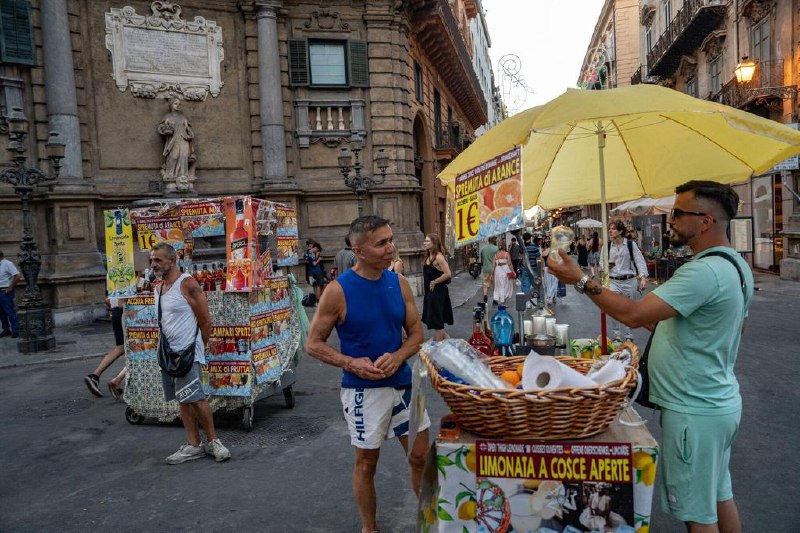 全球热浪肆虐 联合国吁加强高温风险治理世界气象组织指出，强烈热浪正在席卷全球多国，再次凸显高温预警和相关健康应对机制的重要性