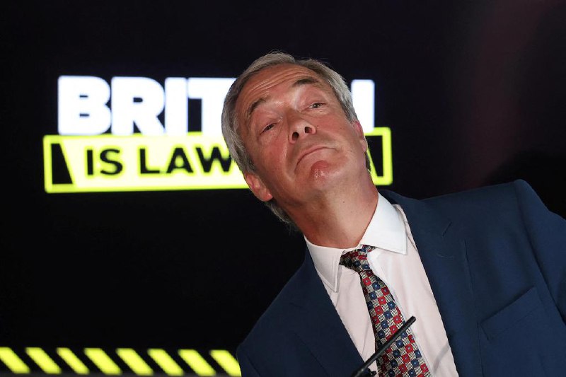 英右翼领袖法拉奇：若上台将大规模遣返难民英国改革党的极右翼领袖的法拉奇说，如果他上台执政，将把到英国寻求庇护的非法移民大规模遣送出境