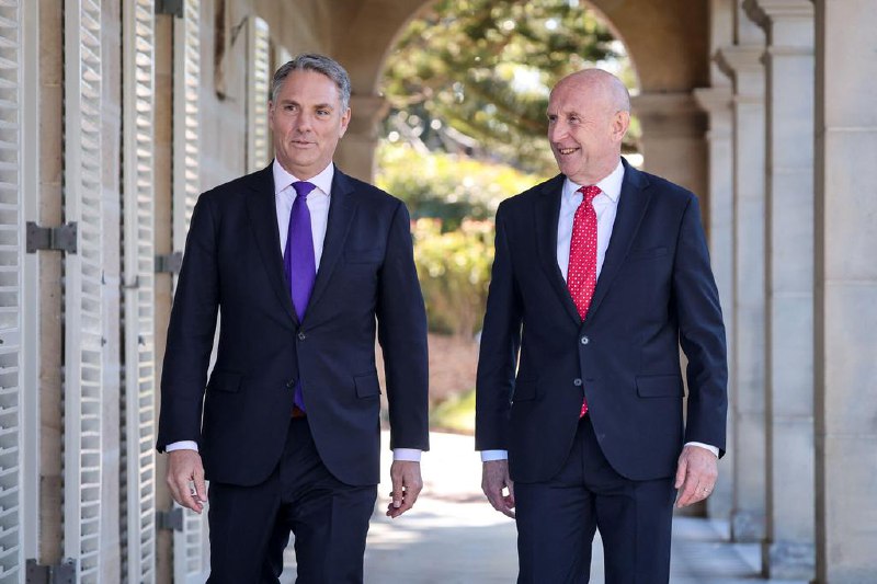 澳英签署50年条约 强化AUKUS潜艇合作澳大利亚与英国签署合作条约，承诺未来50年强化“澳英美三边安全伙伴关系协议”（AUKUS）核潜艇合作