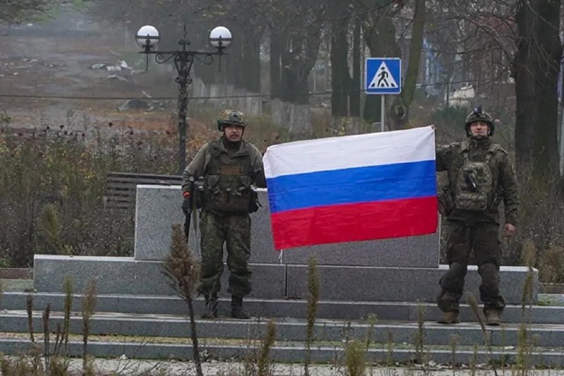 俄11月向乌克兰发射5660个远程无人机和导弹分析数据显示，俄罗斯11月加大对乌克兰的无人机和导弹袭击力度