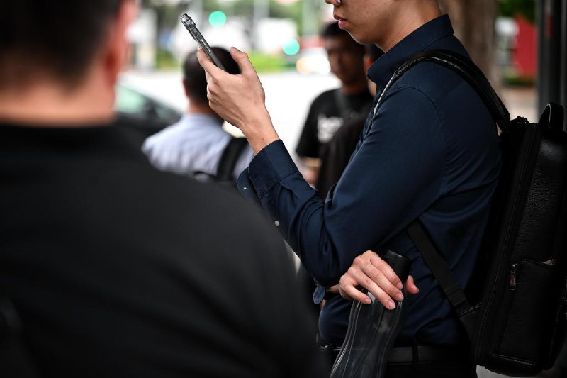 日本丰明市拟立法 促市民每日限用手机两小时日本爱知县丰明市拟推动立法，促所有市民除了工作或上学外，将每天使用智能手机的时间限制在两小时内