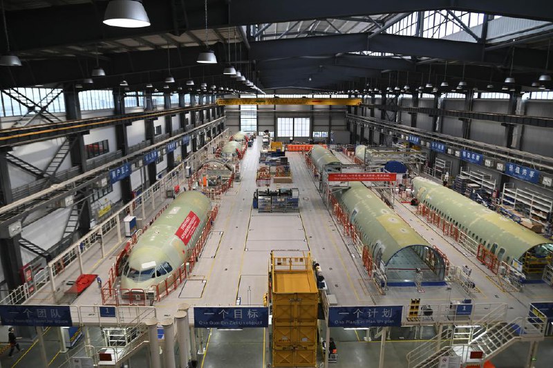 空客A321机身首次在中国装配空中客车与中航西飞旗下西飞国际航空制造（天津）有限公司星期二（7月15日）正式合作启动A321机身系统装配工作