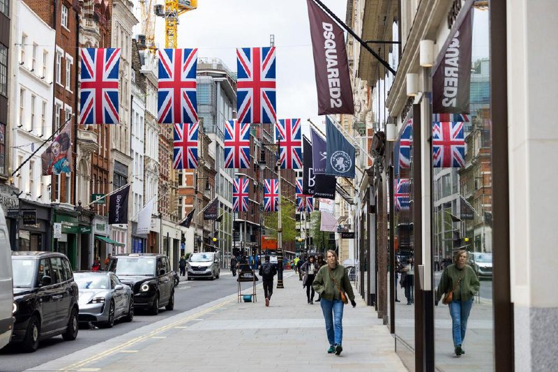 与印度签署自由贸易协定 英国脱欧后最重要协议印度和英国签署一项具有里程碑意义的自由贸易协定，这是英国脱欧后最重要的协议