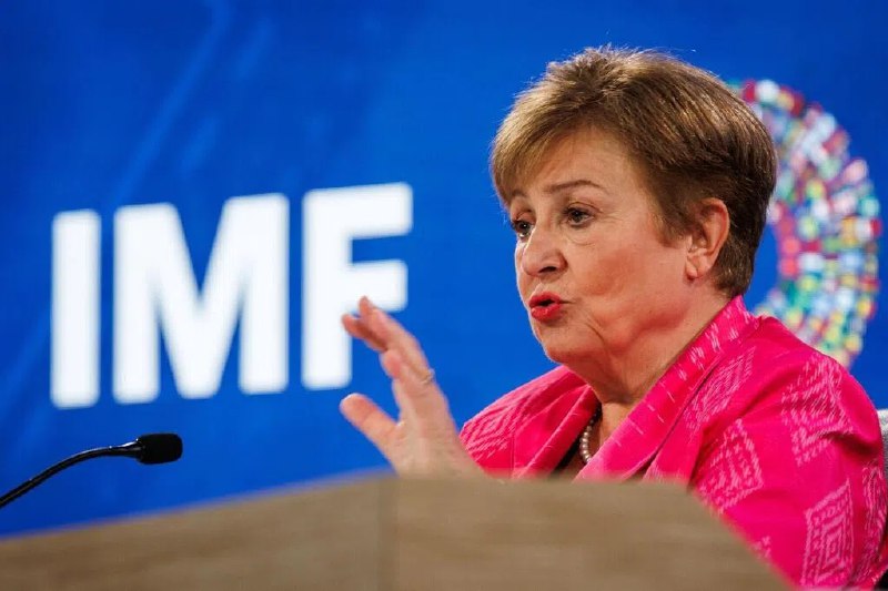 IMF：韩现行政策可保2%增速 迈向3%须加快结构改革国际货币基金组织（IMF）指出，韩国现行经济政策可保2%增速，但若想达到3%则须加快结构改革，例如人工智能投入、服务出口、缩小大中小企鸿沟等